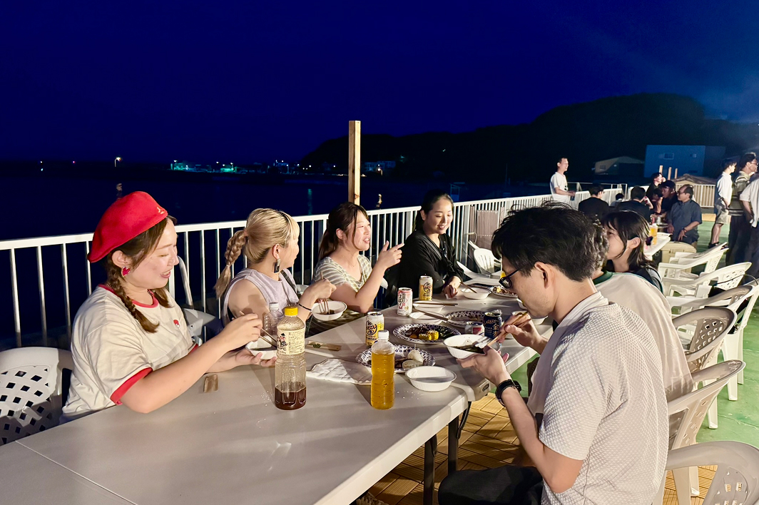 地元の人や仲間とのつながりは？